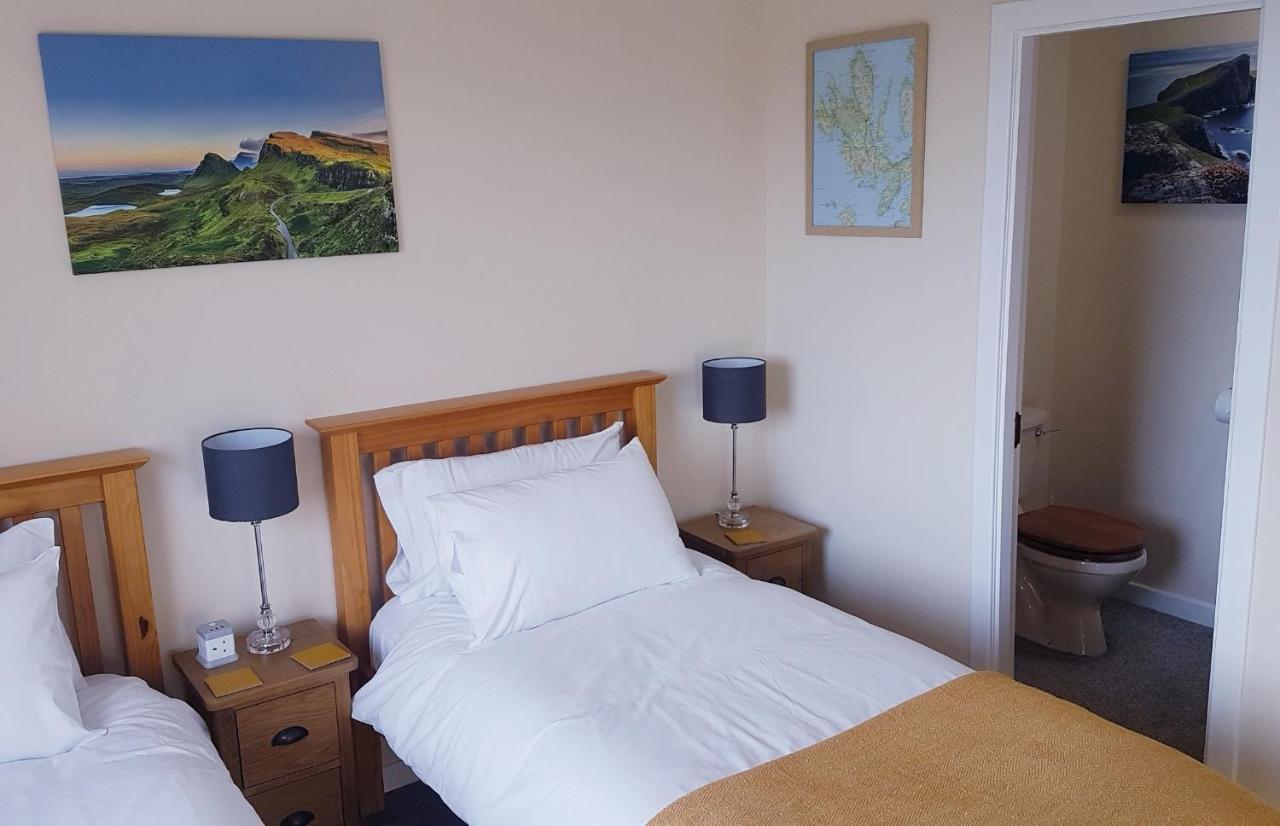 Moorside Rooms Borve  Exterior photo